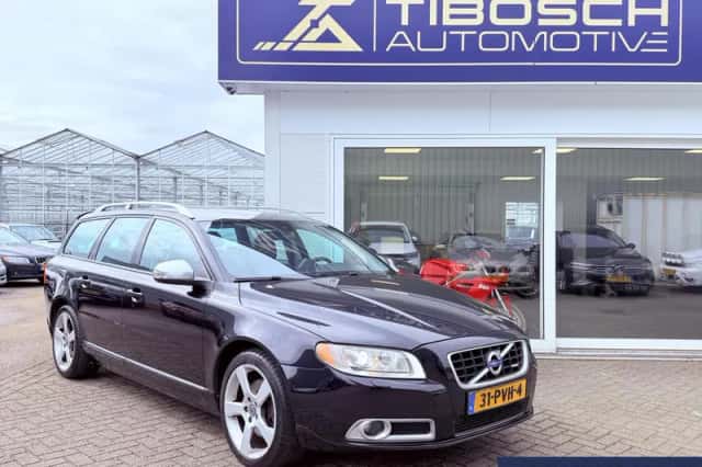 Volvo V70 (2011) thumbnail 2