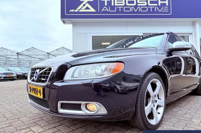 Volvo V70 (2011) thumbnail 3