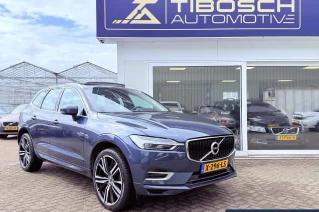 Volvo XC60 (2019) thumbnail 2