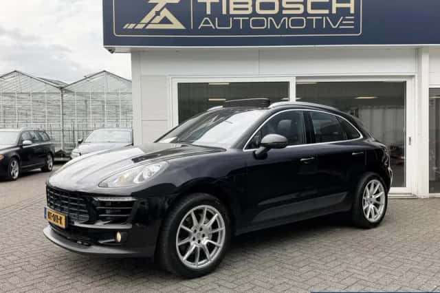 Porsche Macan (2016) thumbnail 1