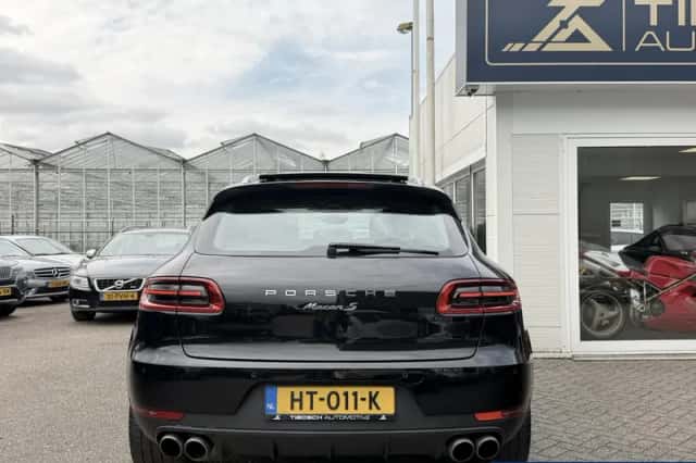 Porsche Macan (2016) thumbnail 5