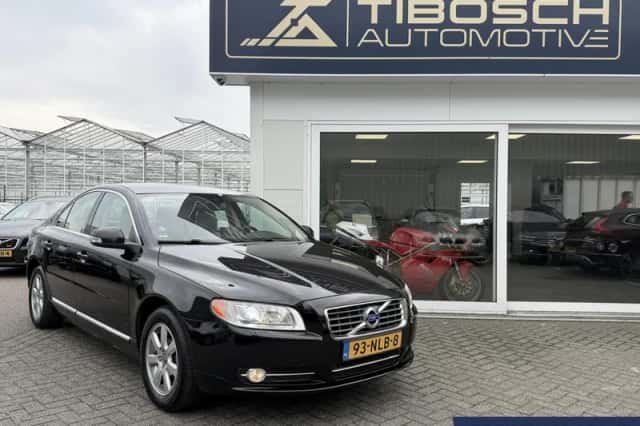 Volvo S80 (2010) thumbnail 2