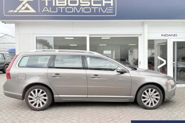 Volvo V70 (2012) thumbnail 5