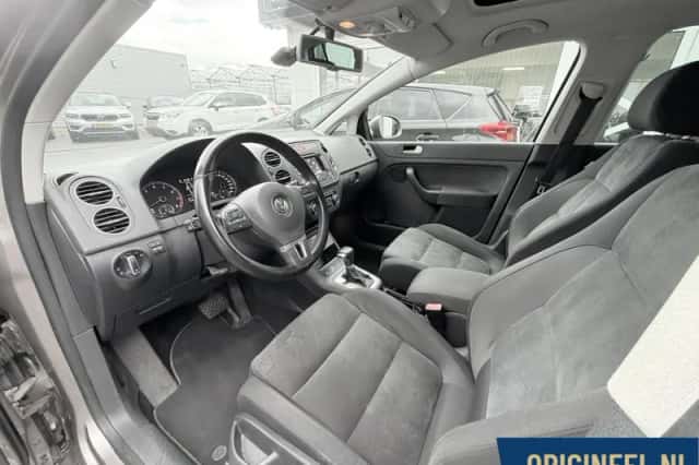 Volkswagen Golf Plus (2010) thumbnail 5
