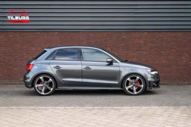 Audi A1 (2012) thumbnail 4