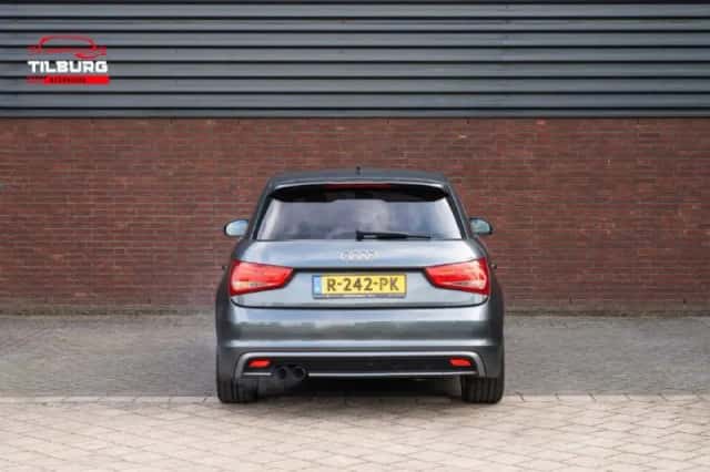 Audi A1 (2012) thumbnail 6