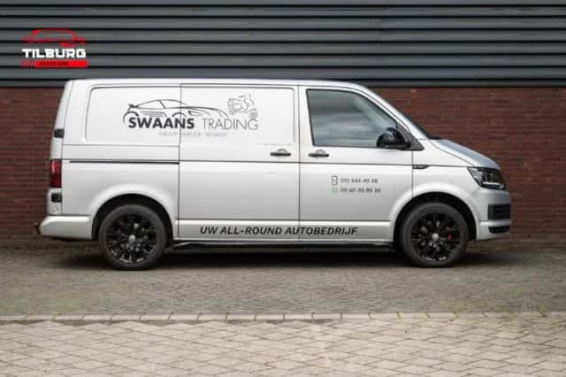 Volkswagen Transporter (2016) thumbnail 3