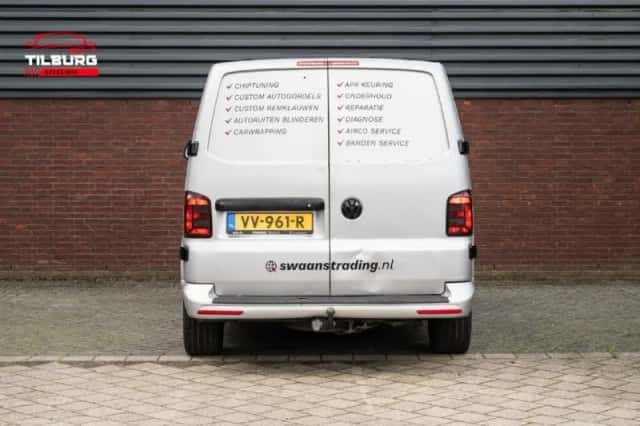 Volkswagen Transporter (2016) thumbnail 6