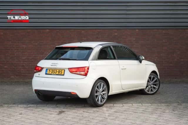 Audi A1 (2011) thumbnail 5