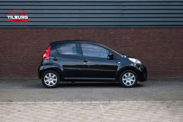 Peugeot 107 (2010) thumbnail 4