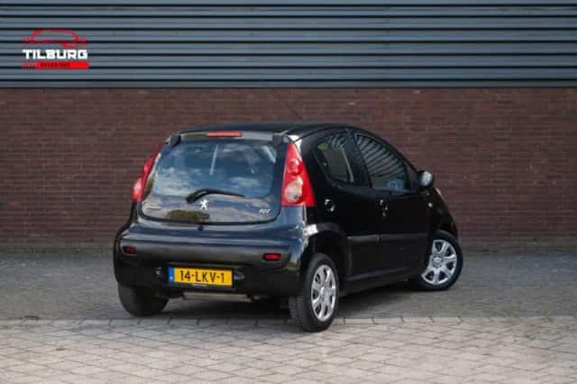 Peugeot 107 (2010) thumbnail 5