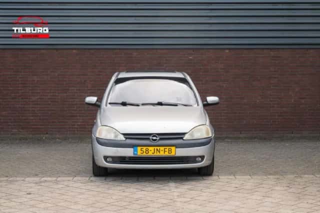 Opel Corsa (2002) thumbnail 2