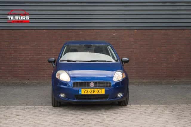 Fiat Grande Punto (2008) thumbnail 2