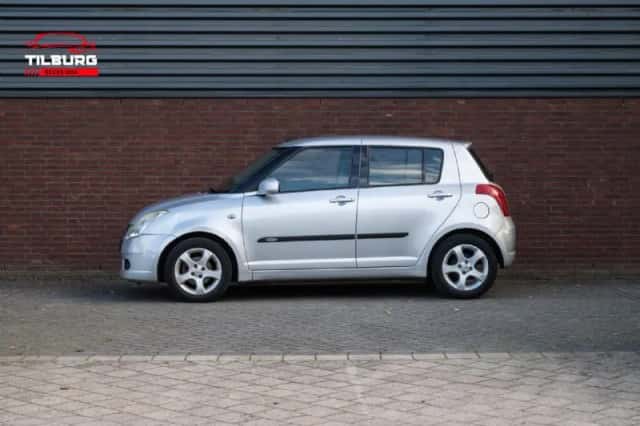 Suzuki Swift (2007) thumbnail 3