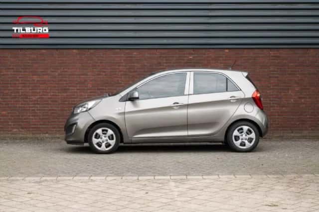 Kia Picanto (2011) thumbnail 3