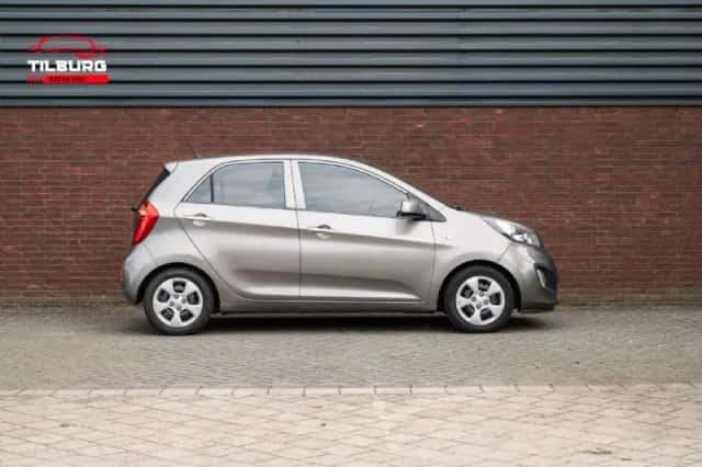 Kia Picanto (2011) thumbnail 4