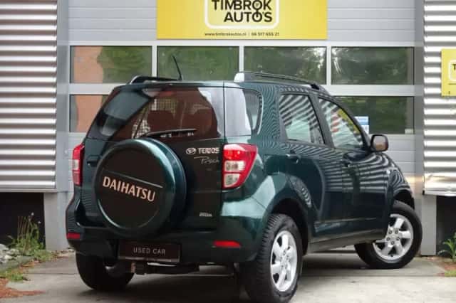 Daihatsu Terios (2009) thumbnail 4