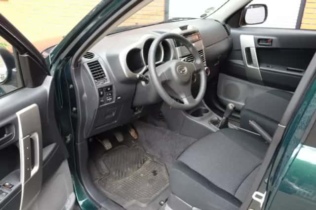 Daihatsu Terios (2009) thumbnail 6