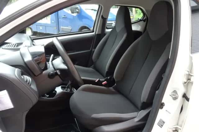 Toyota Aygo (2018) thumbnail 6