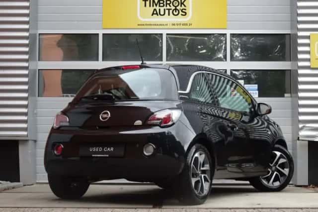 Opel Adam (2015) thumbnail 4