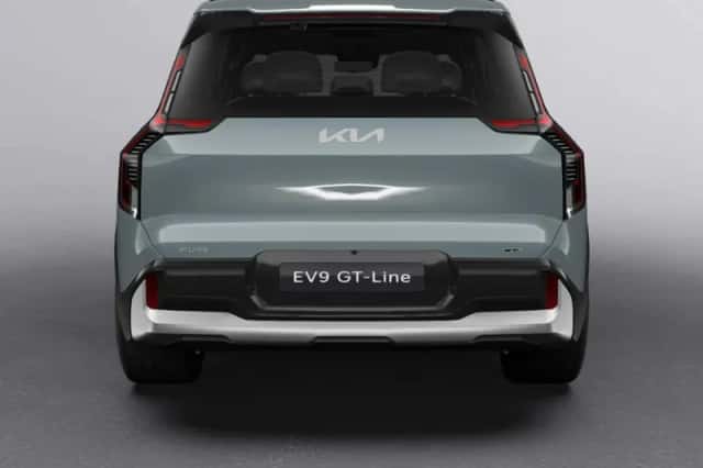 Kia EV9 (2026) thumbnail 3
