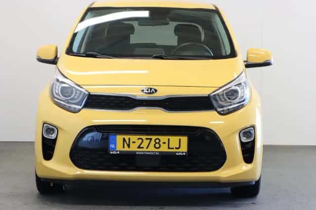 Kia Picanto (2021) thumbnail 3