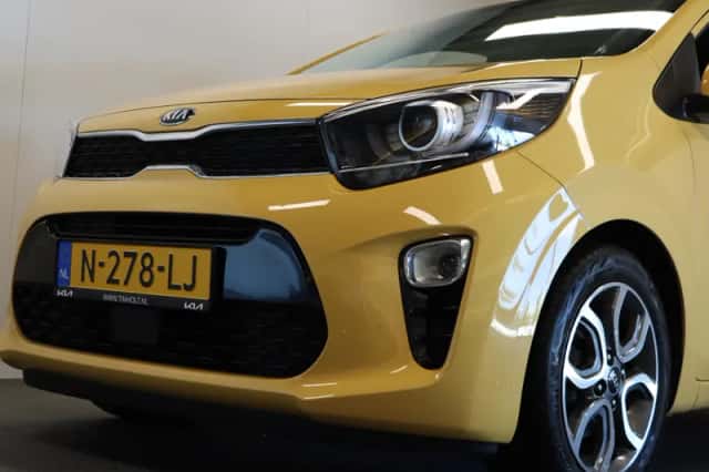 Kia Picanto (2021) thumbnail 6