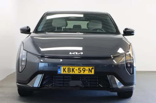 Kia EV4 (2026) thumbnail 3