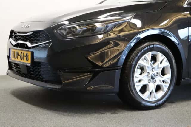 Kia Ceed (2025) thumbnail 5