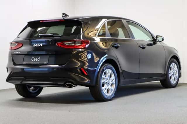 Kia Ceed (2025) thumbnail 5