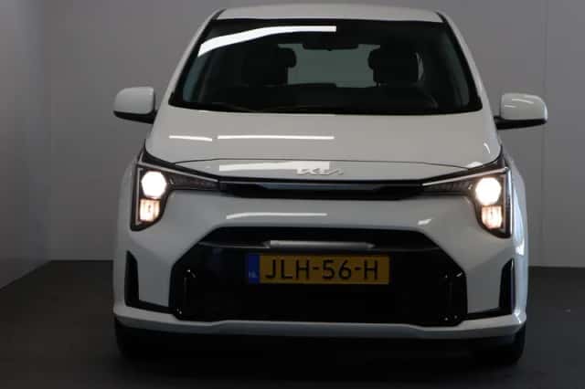 Kia Picanto (2025) thumbnail 4