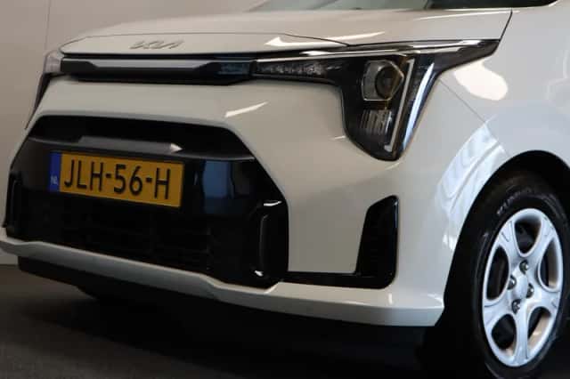 Kia Picanto (2025) thumbnail 6