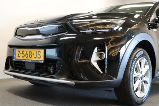 Kia Stonic (2024) thumbnail 6