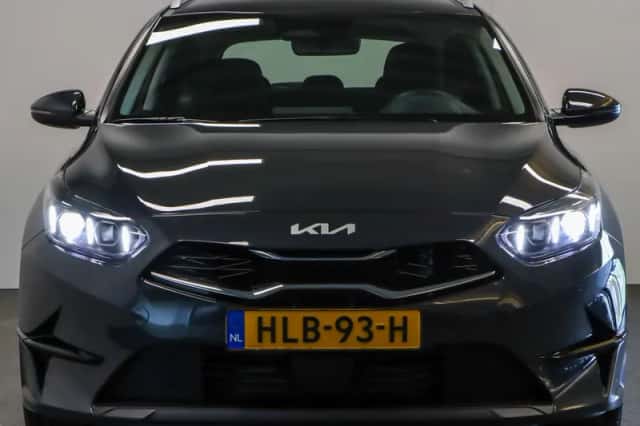 Kia Ceed (2025) thumbnail 4