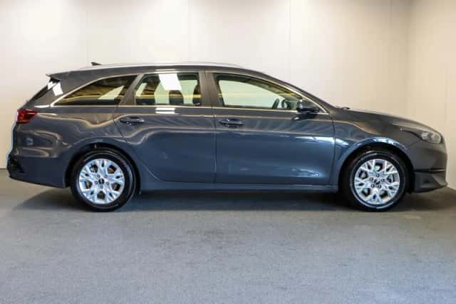 Kia Ceed (2025) thumbnail 5