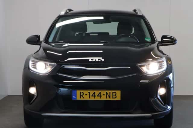 Kia Stonic (2022) thumbnail 4