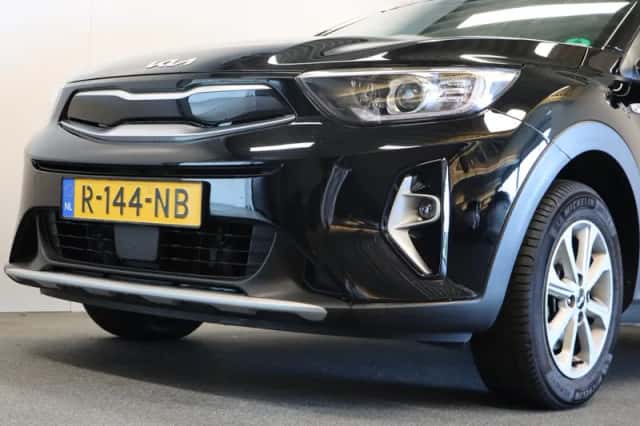 Kia Stonic (2022) thumbnail 6