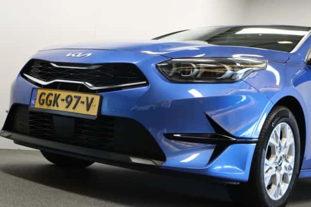 Kia Ceed (2024) thumbnail 6