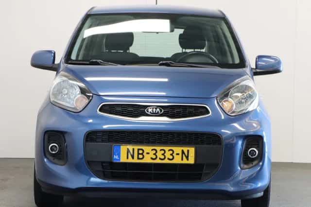 Kia Picanto (2017) thumbnail 3