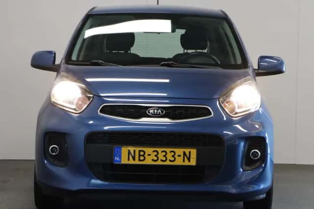 Kia Picanto (2017) thumbnail 4