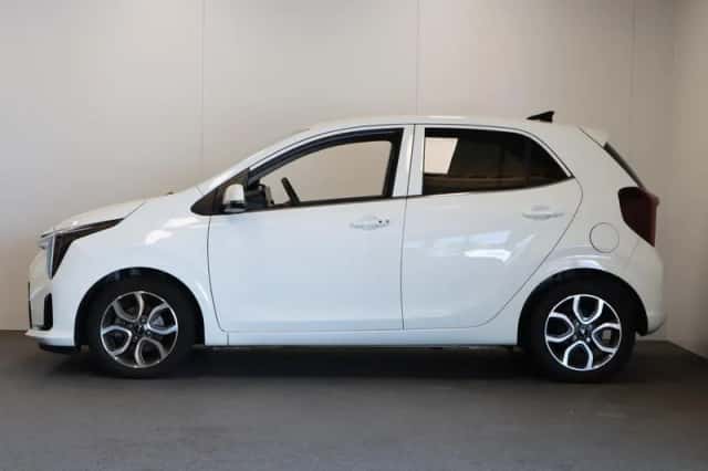 Kia Picanto (2024) thumbnail 2