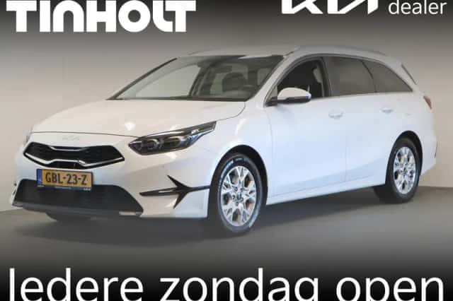 Kia Ceed (2024) thumbnail 1