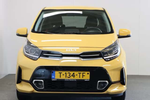 Kia Picanto (2023) thumbnail 3