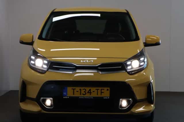 Kia Picanto (2023) thumbnail 4