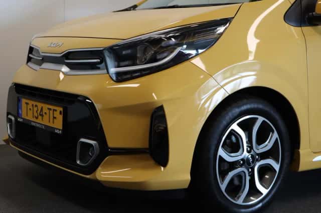 Kia Picanto (2023) thumbnail 6