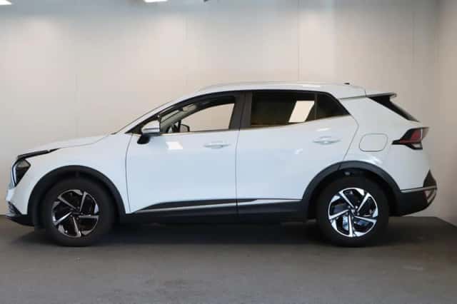 Kia Sportage (2022) thumbnail 2