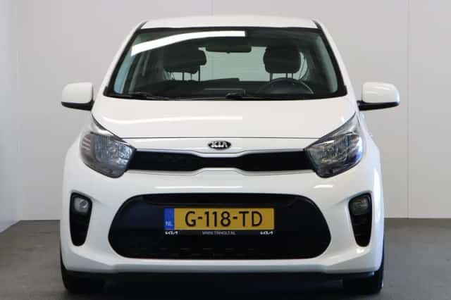 Kia Picanto (2019) thumbnail 3