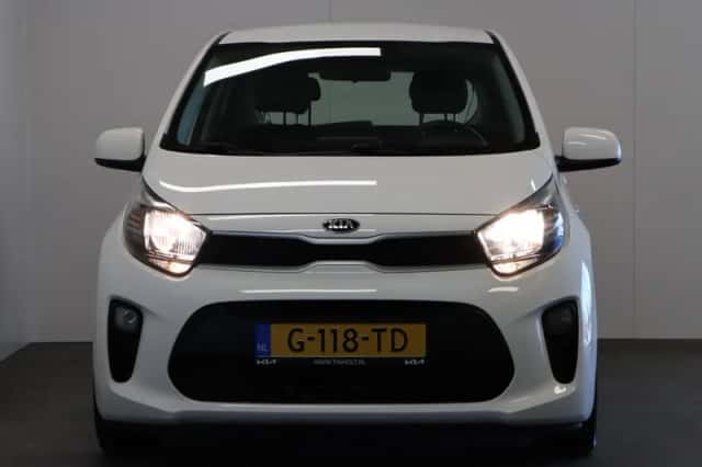 Kia Picanto (2019) thumbnail 4