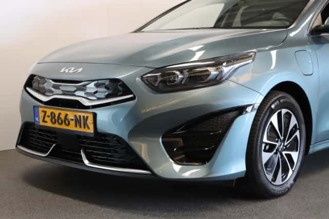 Kia Ceed (2024) thumbnail 5