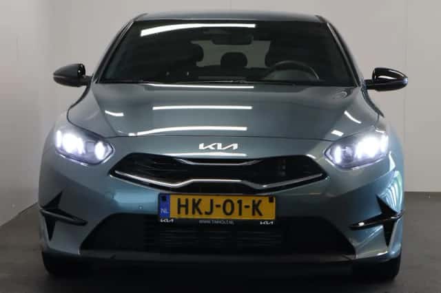 Kia Ceed (2025) thumbnail 4